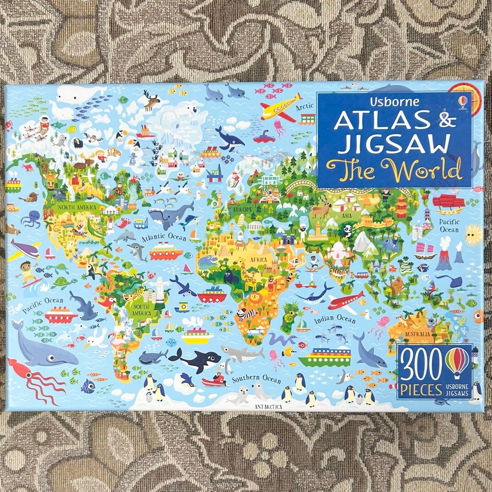 Usborne Atlas & Jigsaw The World 300 Piece Puzzle with Picture Book